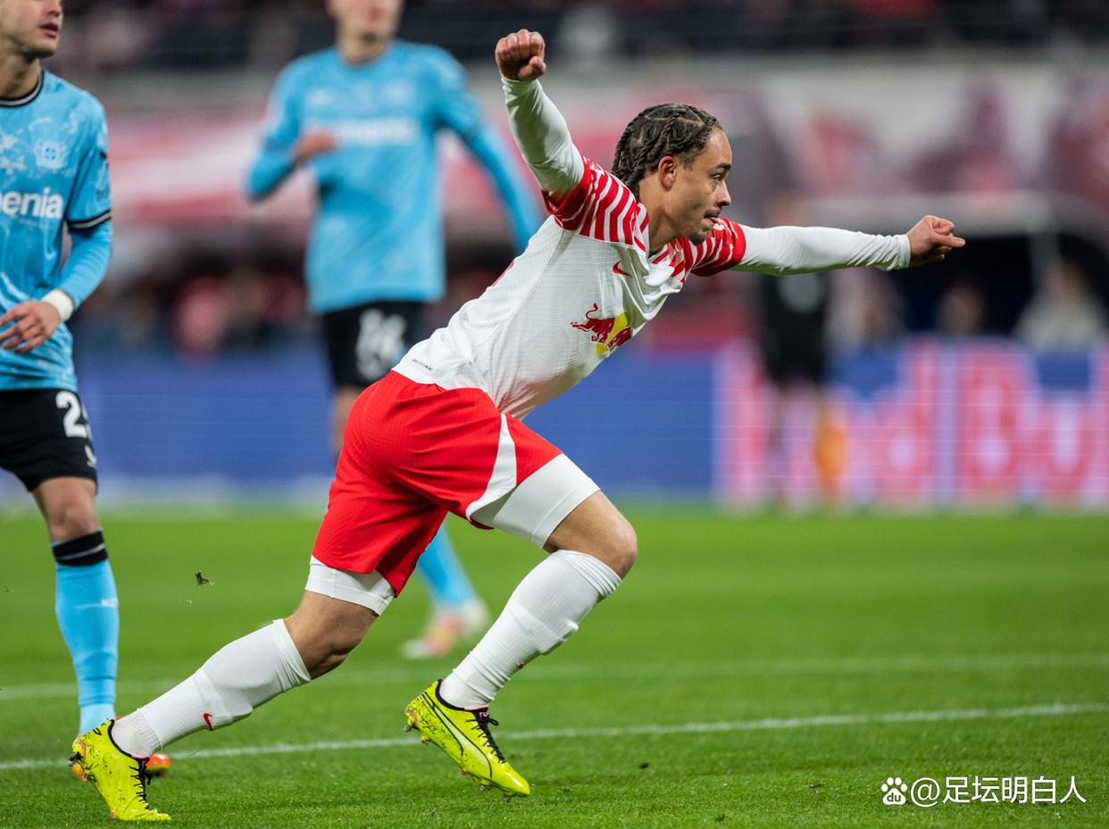 包含转会期体能课后，门兴格拉德巴赫遗憾出局备战德甲，气氛紧张，医务组通报恢复的词条