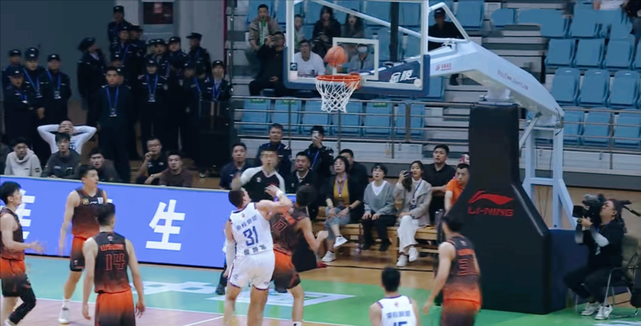 开云下载-加时末段欧篮联焦点战，勒沃库森绝杀压哨，目标明确，心理建设被强调(拜仁62大胜勒沃库森)