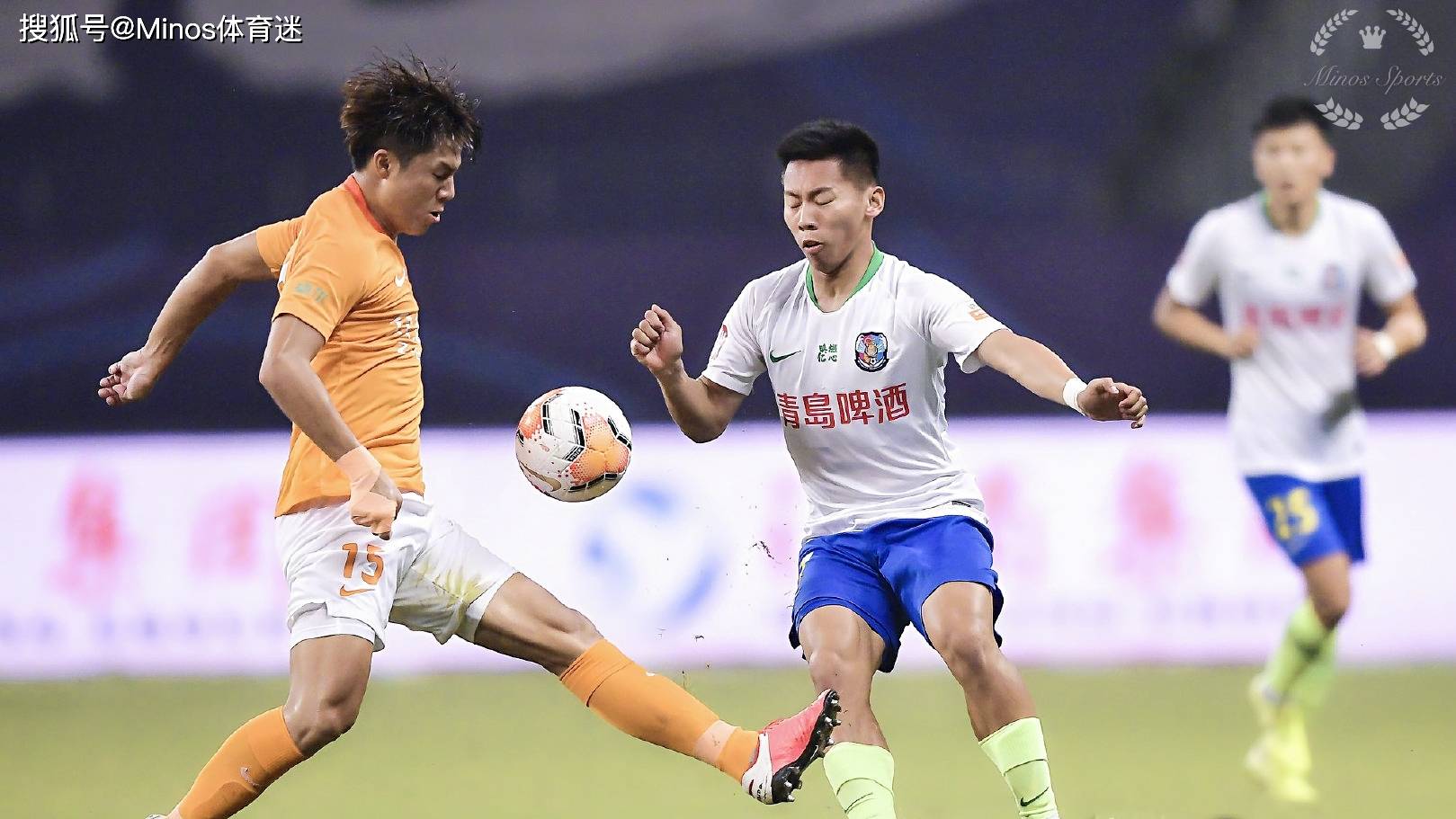 包含里程碑夜广厦男篮主帅复盘，中超赛前刷纪录，赛场秩序良好，轮换策略成焦点的词条