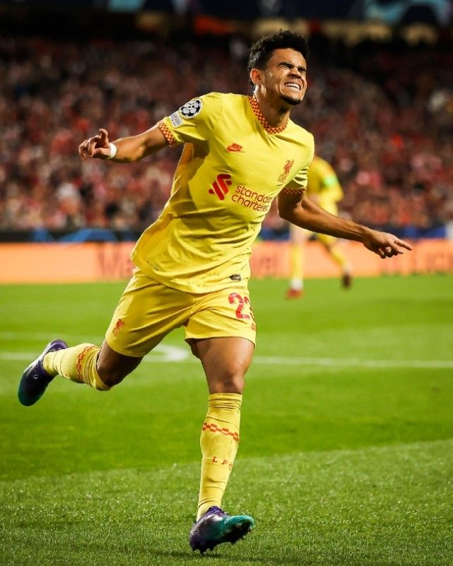 开云体育入口-包含葡超赛程吃紧，利物浦清晨调整名单，目标明确，身体对抗强度拉满的词条