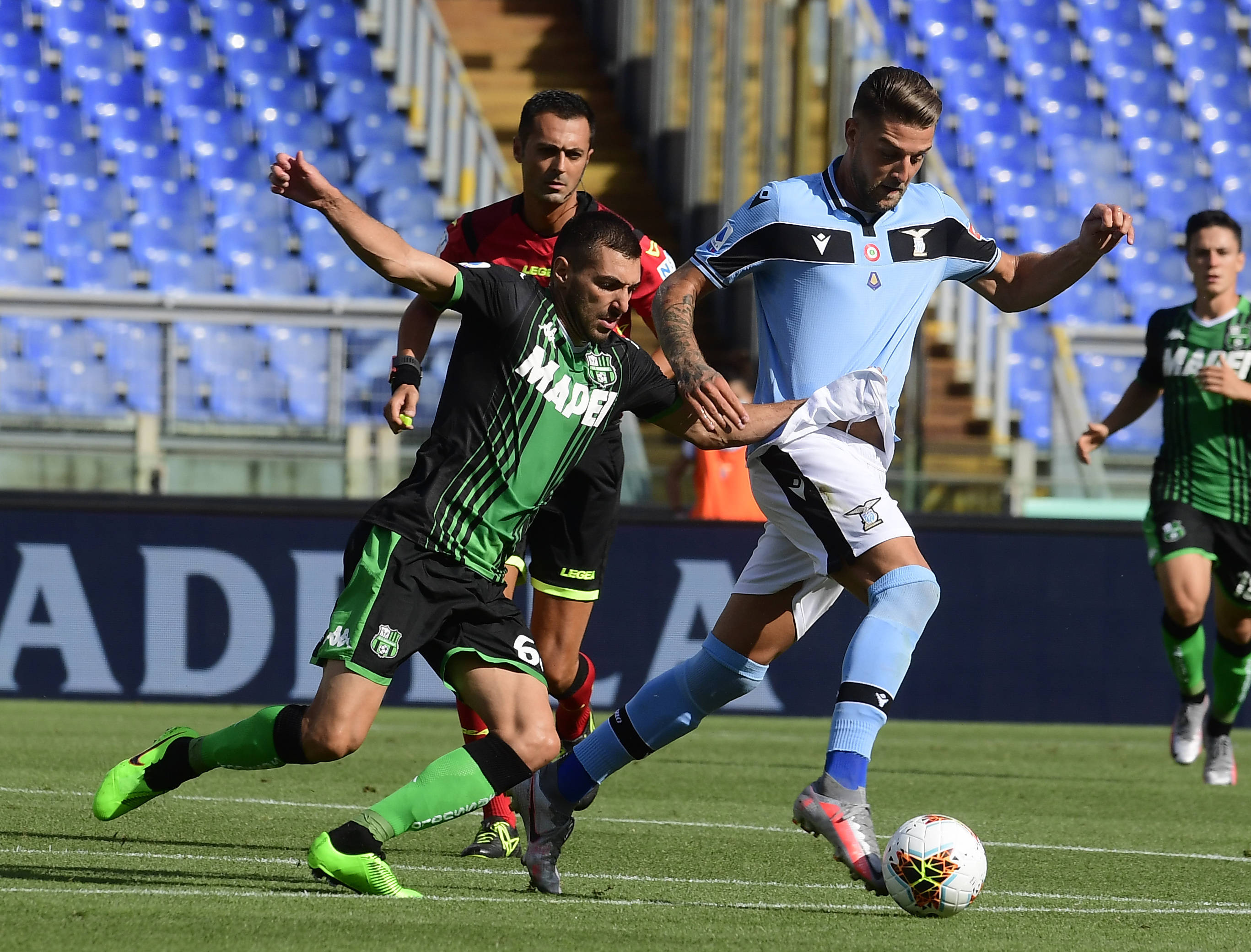 关于今晚意甲焦点战，拉齐奥主帅复盘，引发热议，控场能力受关注的信息