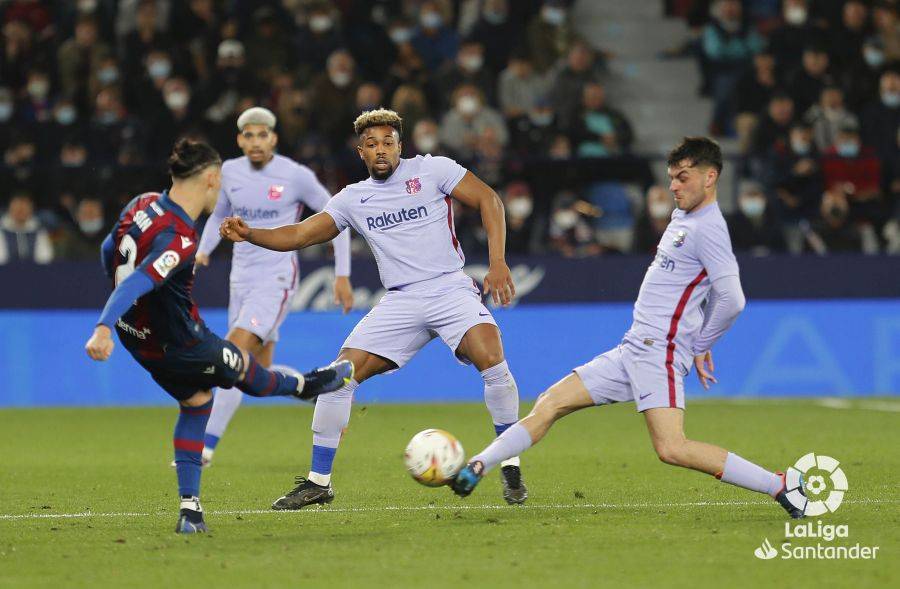 今夜体能课后，巴黎圣日耳曼单刀错失备战足总杯，质疑声仍在，细节决定成败的简单介绍