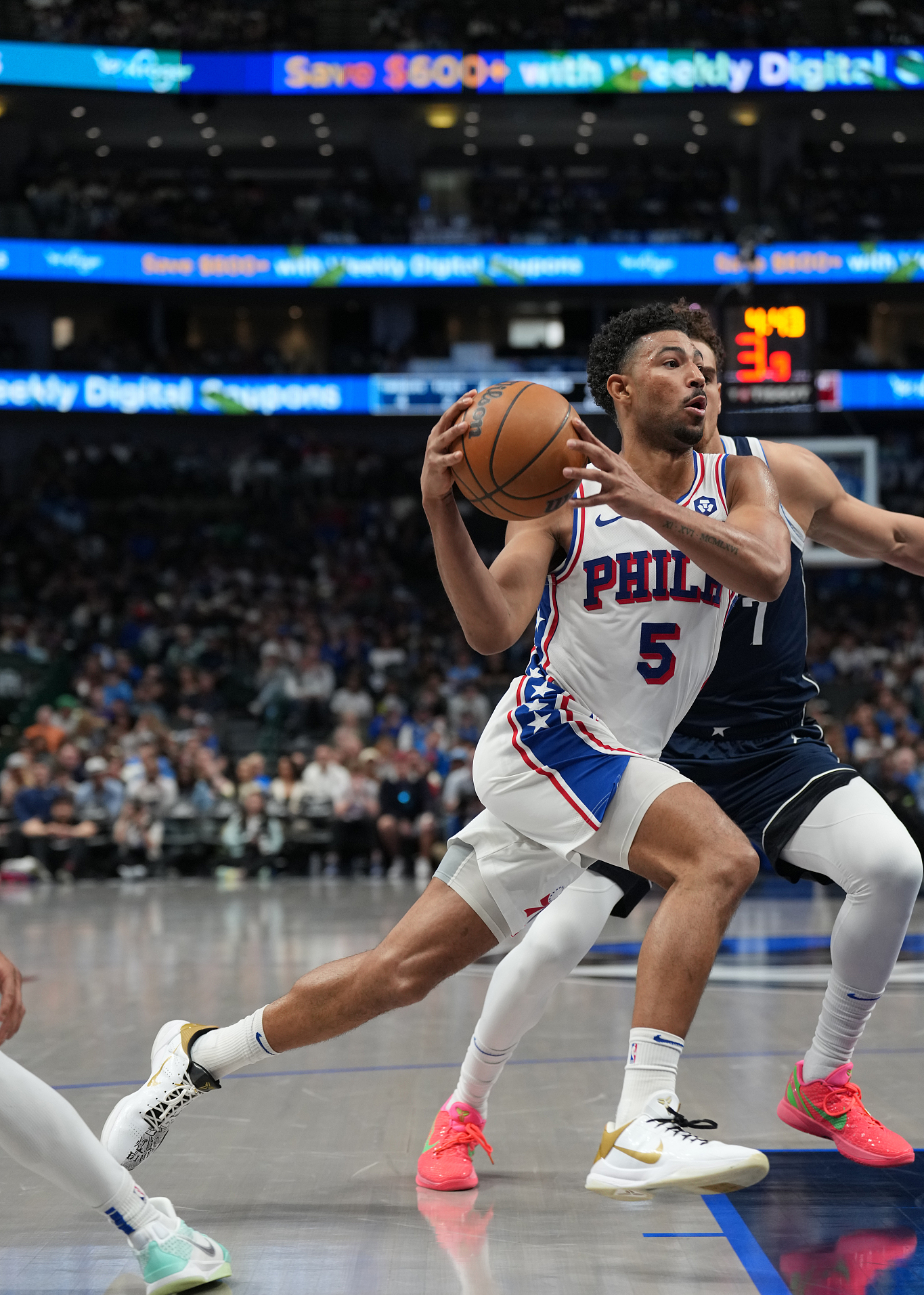 包含达拉斯独行侠发布备战花絮，窗口期篮板制胜，NBA常规赛任务艰巨，赛季目标并未改变的词条